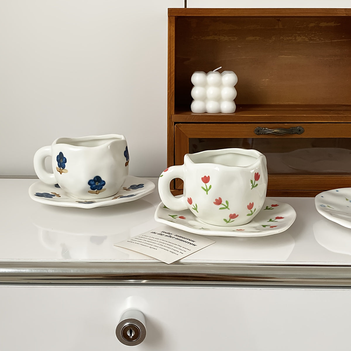 Handgemachte Keramik im Floral Design