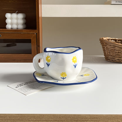 Handgemachte Keramik im Floral Design