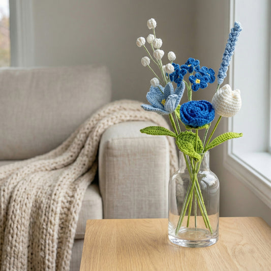 Mariannes Handgehäkelter Blumenstrauß