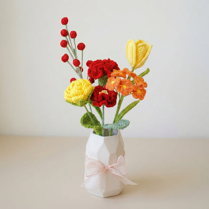 Mariannes Handgehäkelter Blumenstrauß